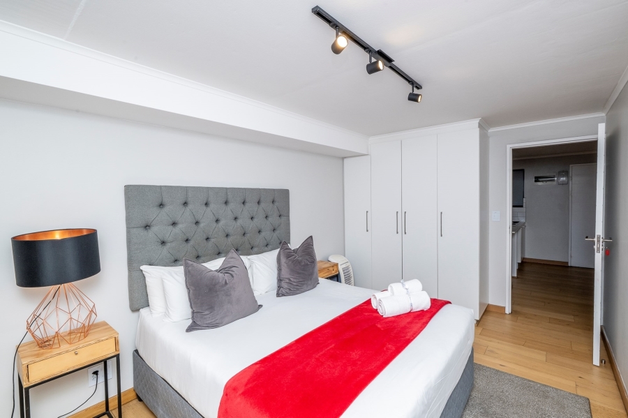2 Bedroom Property for Sale in Woodstock Western Cape